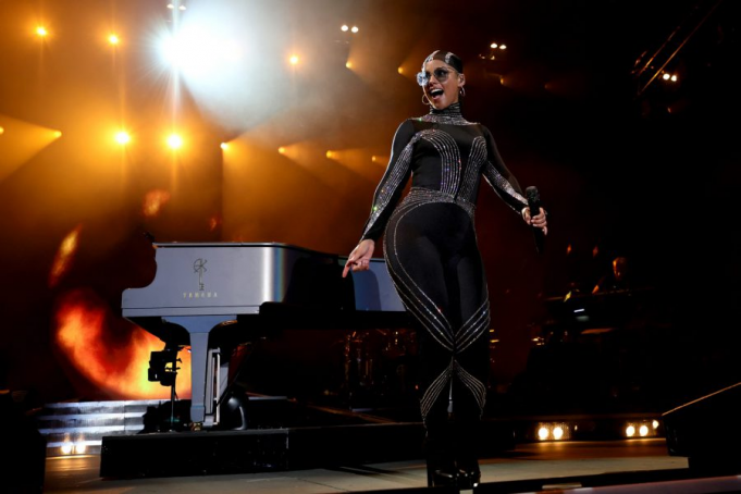 Alicia Keys at Oakland Arena